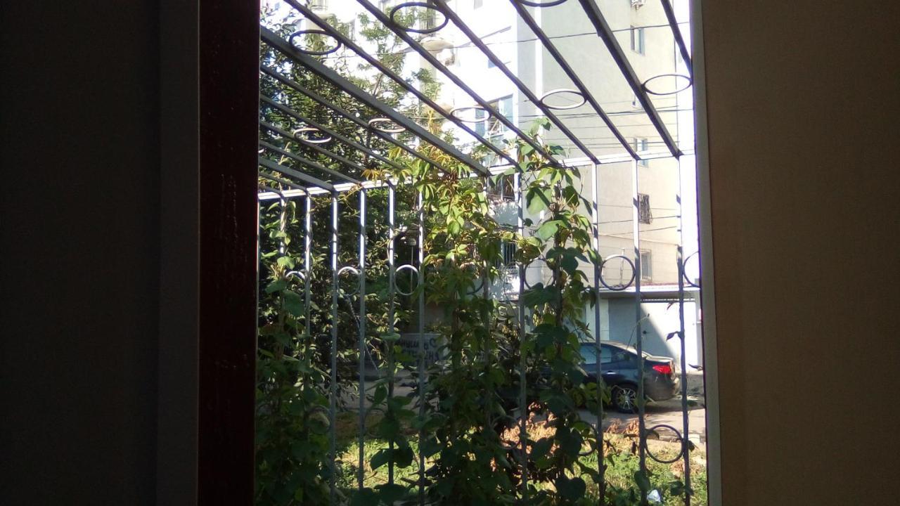 1-Я Слободская, 17А, Угол Проспекта Центрального, 3 Дивана, Wi-Fi, Отдельный Вход. Mykolaiv Exterior foto